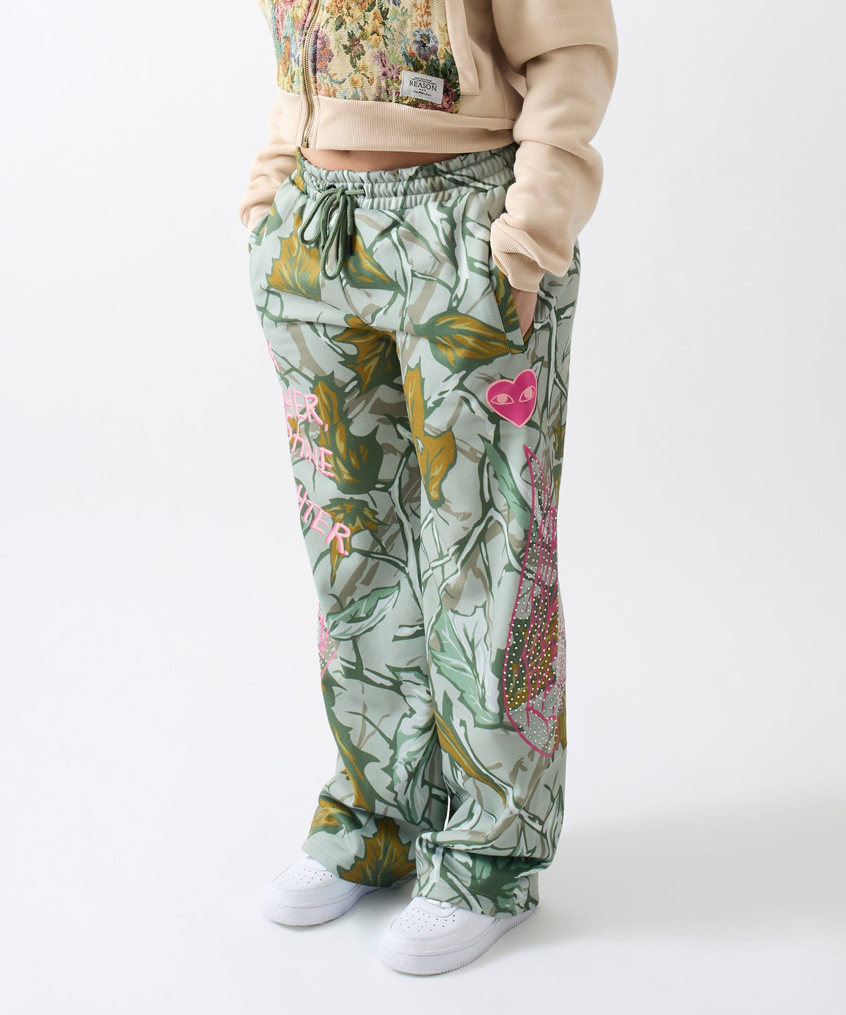 Reason Clothing Trending | Fly Higher Women's Fleece Flare Sweatpants - Olive Green