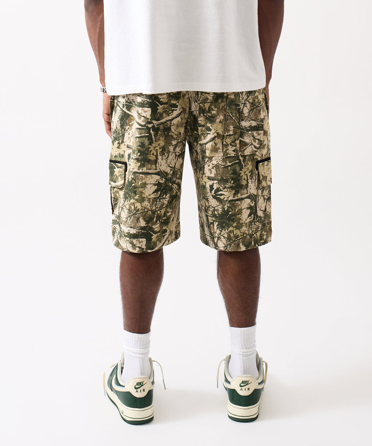 Reason Clothing Top Pick | Timberline Cargo Twill Shorts - Camo