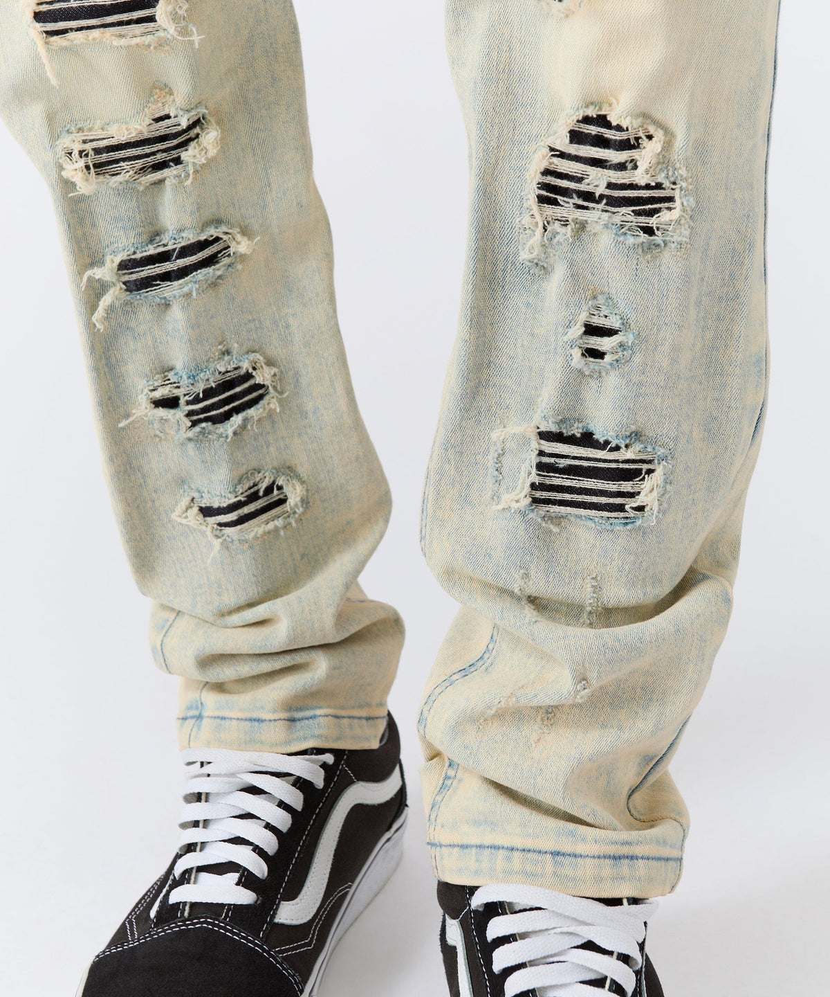 Reason Clothing Quality | Distressed Rip and Frayed Denim - Light Blue