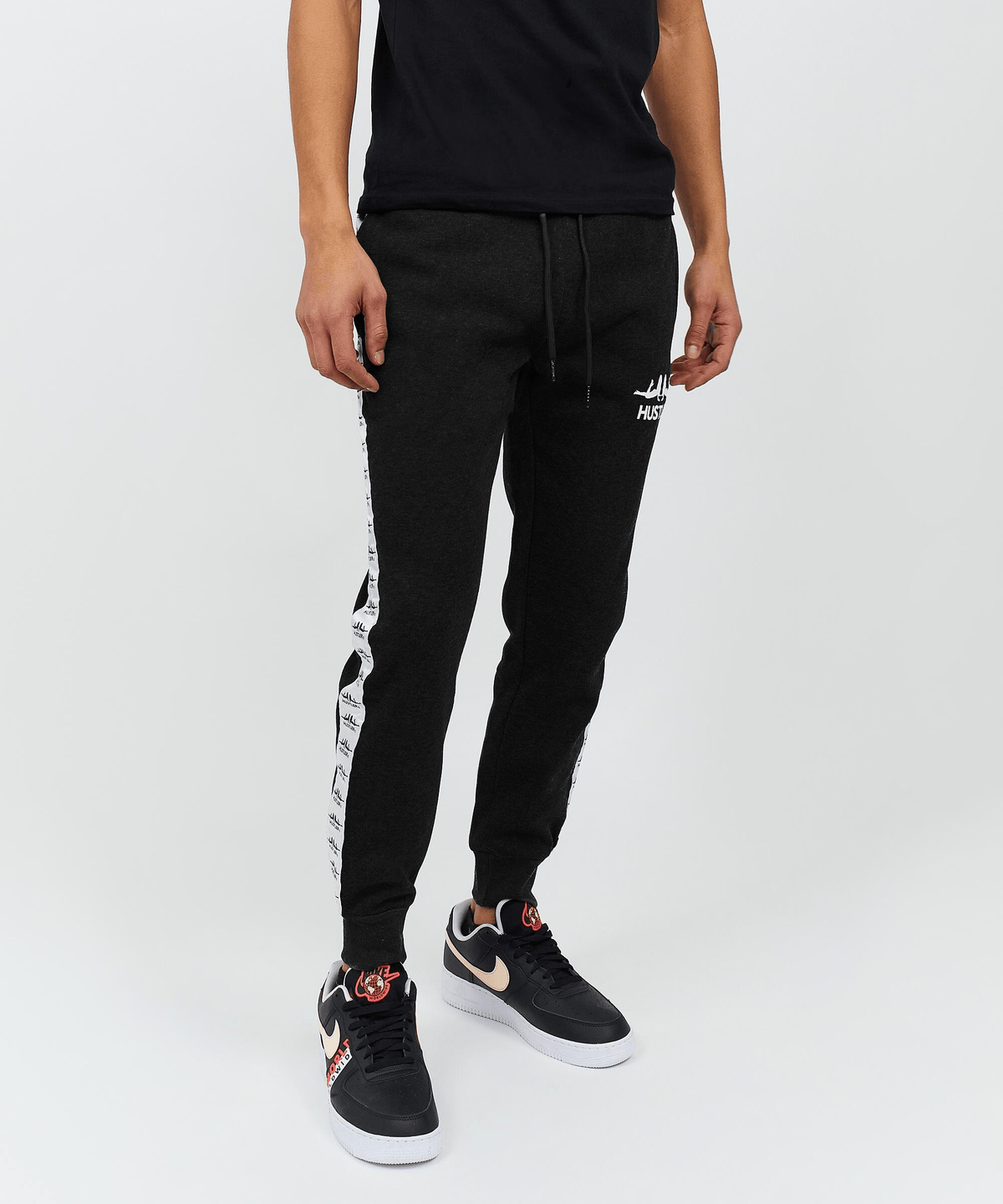 Reason Clothing Premium | Hustler Side Stripe Logo Jogger - Black 003 Is Live