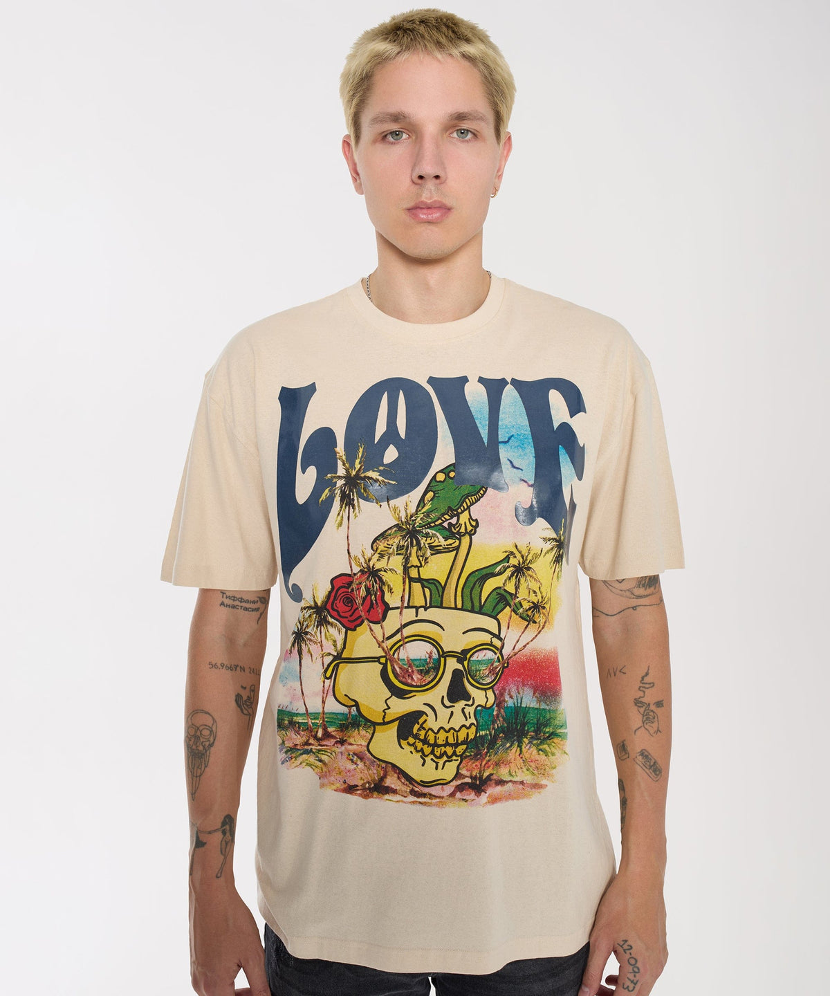 Reason Clothing Customer Favorite | Love Hate Tee