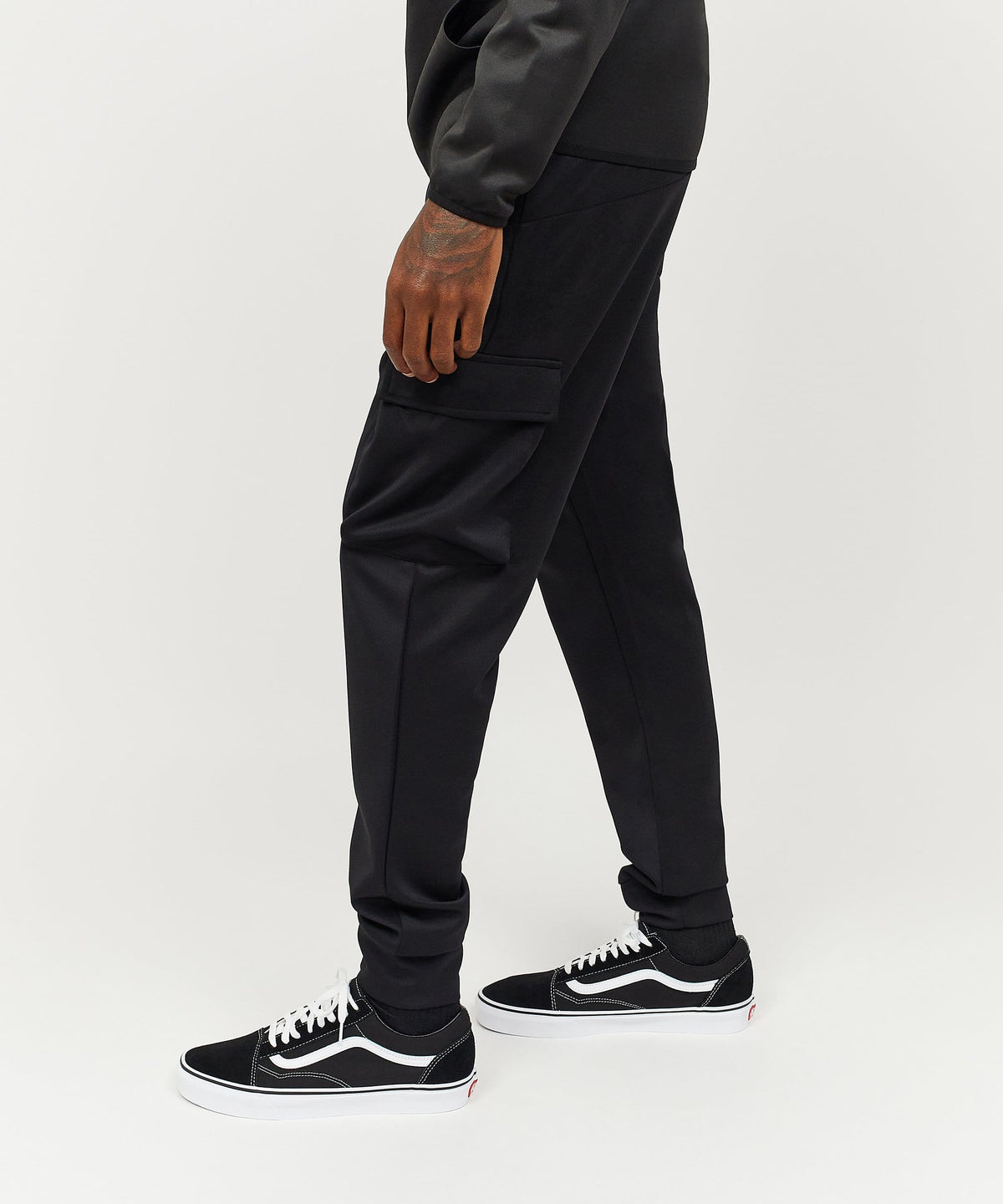 Reason Clothing Signature | Hester Tech Fleece Cargo Slim Fit Sweatpants